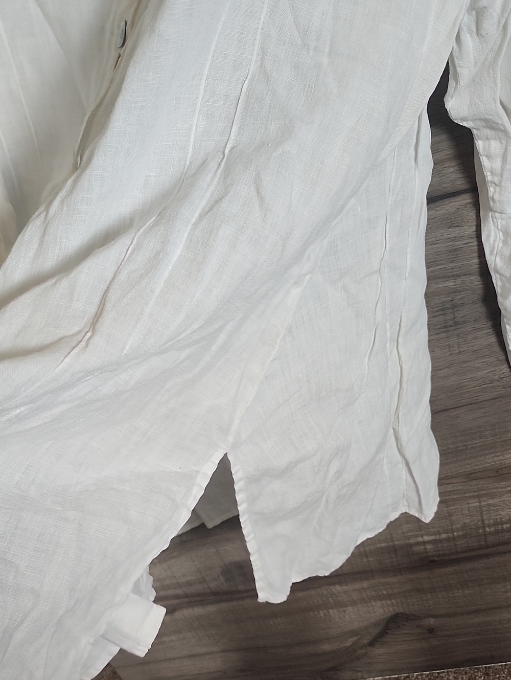 Flax Linen Button Down Tunic In White - Picture 6 of 7